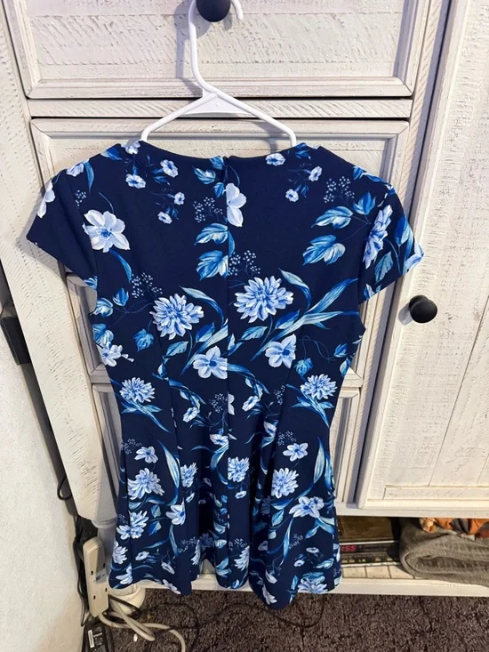 Jessica Howard Navy Floral Cap-Sleeve Fit-and-Flare Dress - Picture 3 of 4